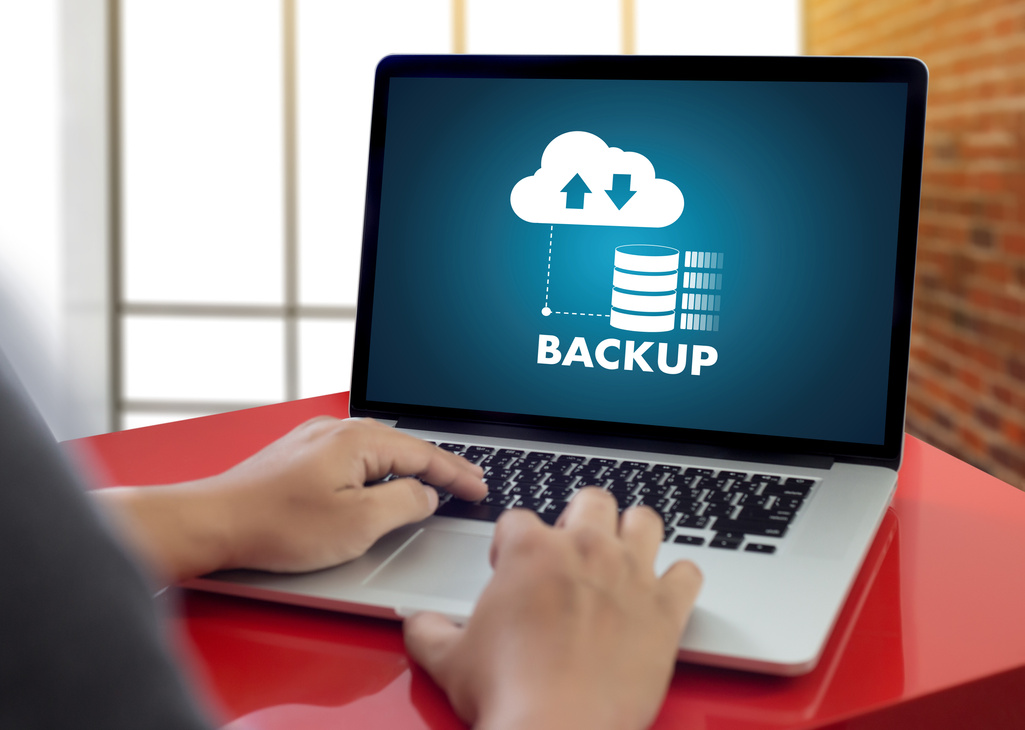 LIVE STREAMING Backup Download copies of data Computing Digital Data transferring , STREAMING Download file